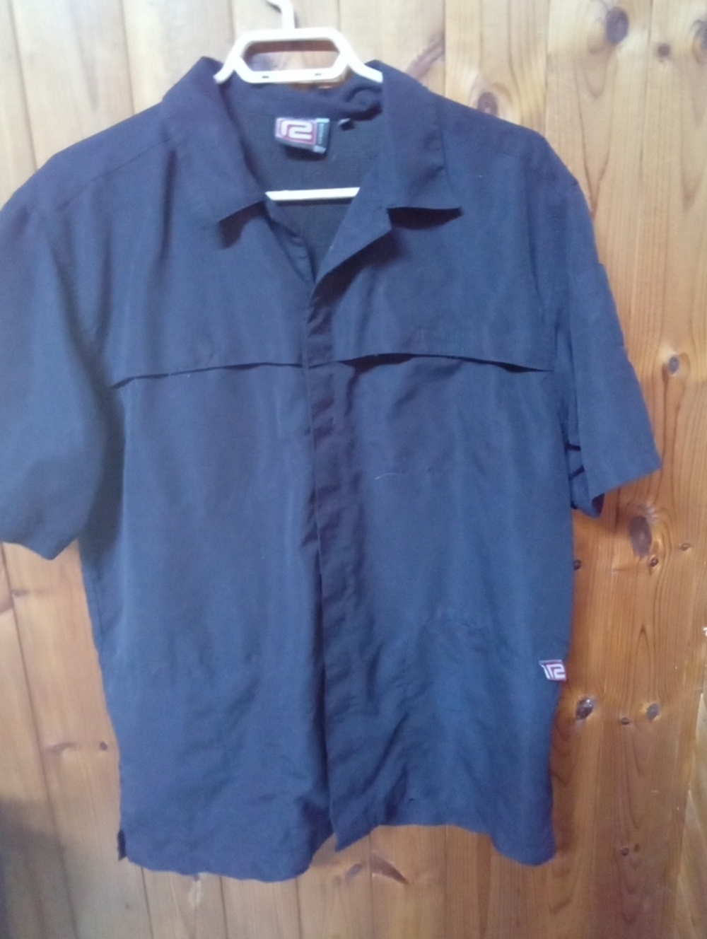 R2 Men's Short Sleeve Button-Down Shirt in Black
